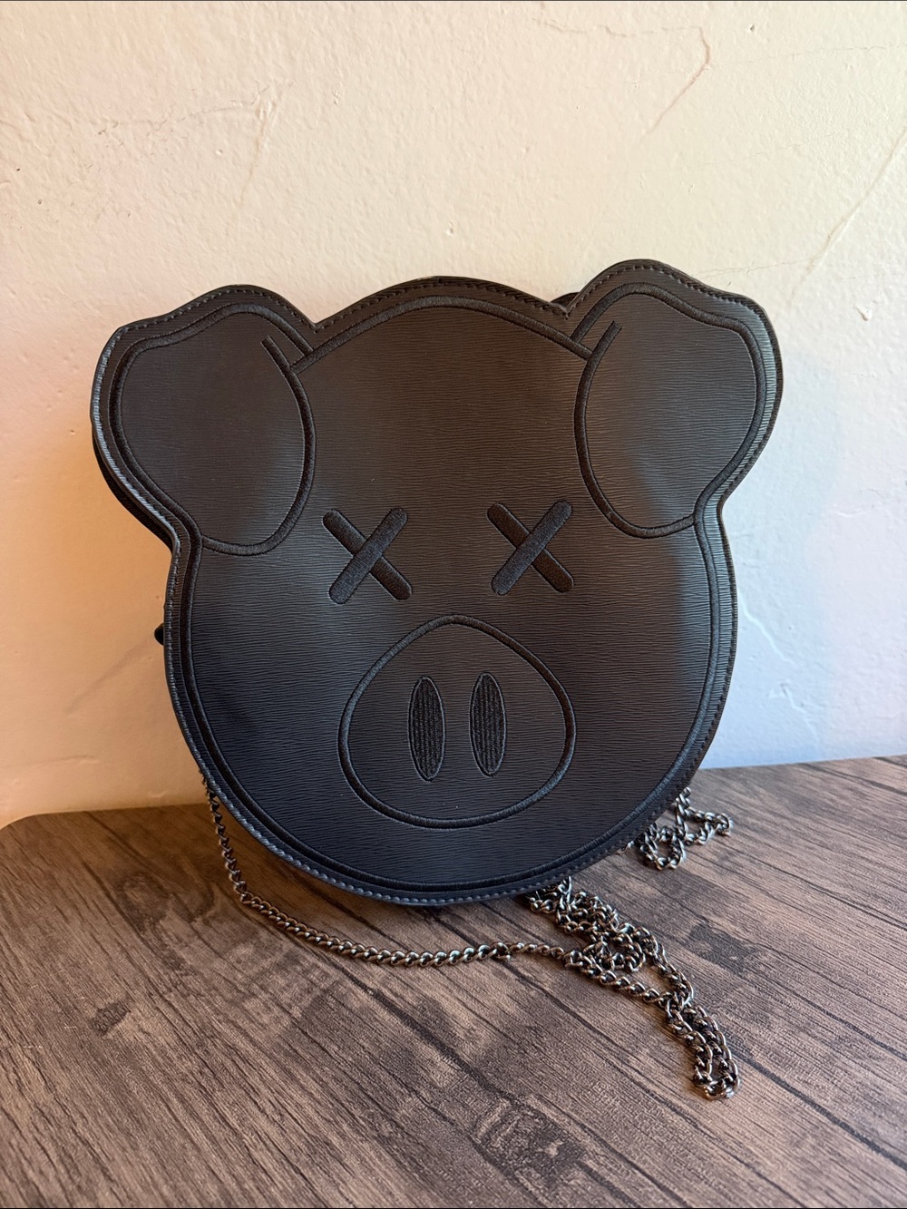 Jeffree Star x Shane Dawson Black Pig Face Crossbody Bag with Chain Strap